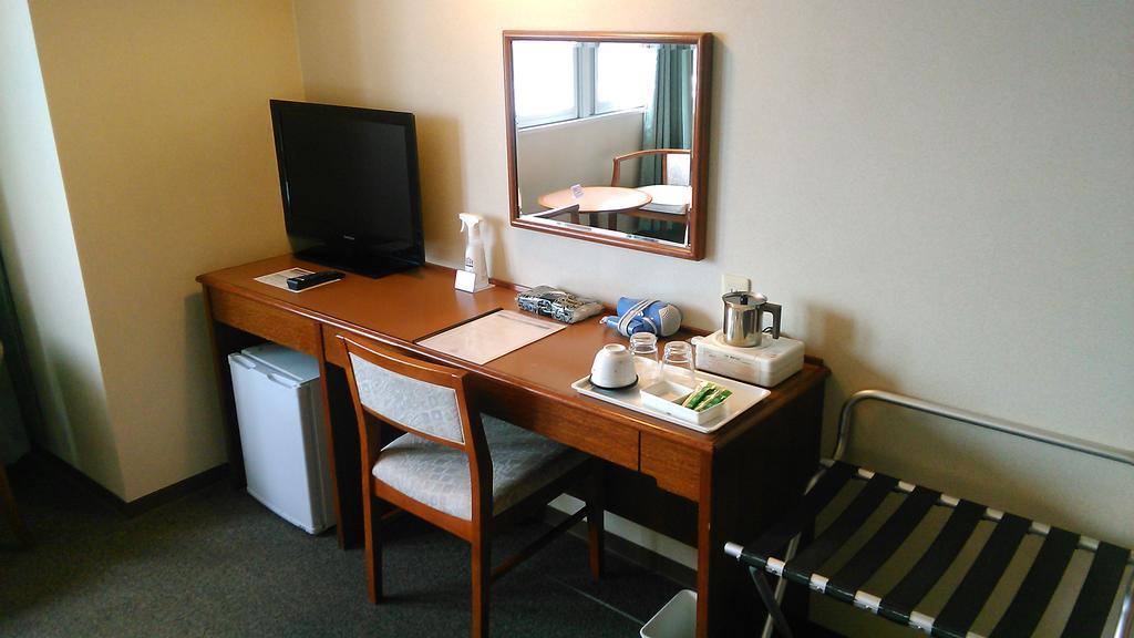 Hotel Crown Hills Takefu Echizen  Екстериор снимка