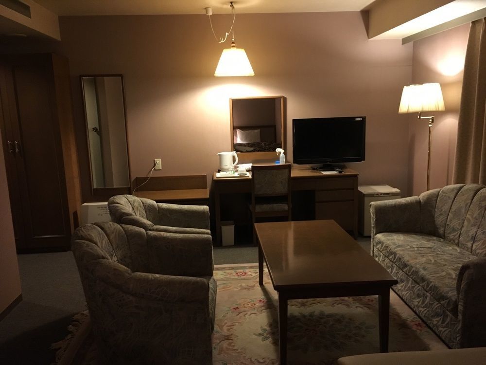 Hotel Crown Hills Takefu Echizen  Екстериор снимка