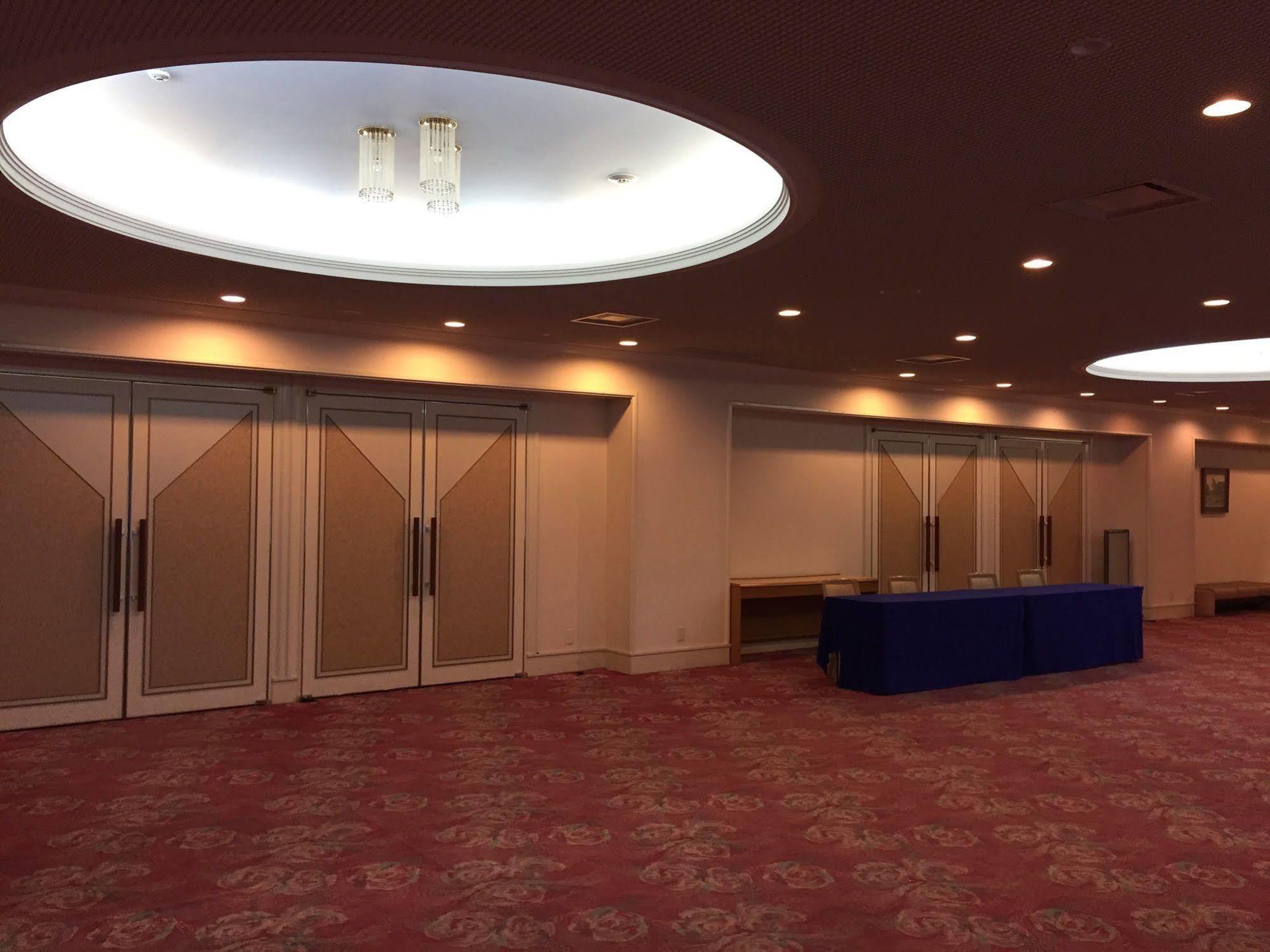 Hotel Crown Hills Takefu Echizen  Екстериор снимка