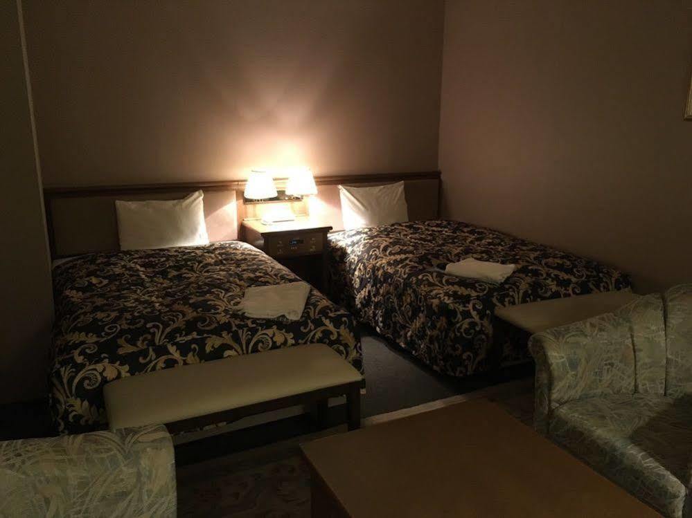 Hotel Crown Hills Takefu Echizen  Екстериор снимка